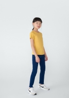 Blusa Básica Infantil Menina Manga Curta Slim Com Bordado Coração