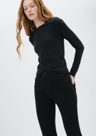 Calça Jeans Feminina Flare Cintura Média Soft Touch