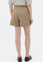 Shorts Feminino Em Alfaiataria
