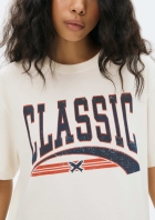 Camiseta Classic Feminina Manga Curta Oversized