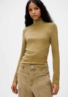 Blusa Feminina Gola Alta Em Ribana