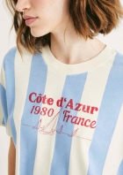 Camiseta Feminina Listrada Em Malha de Algodão
