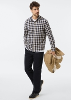 Camisa Masculina Regular em Fio Tinto Quadriculado