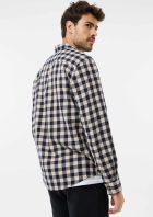 Camisa Masculina Regular em Fio Tinto Quadriculado